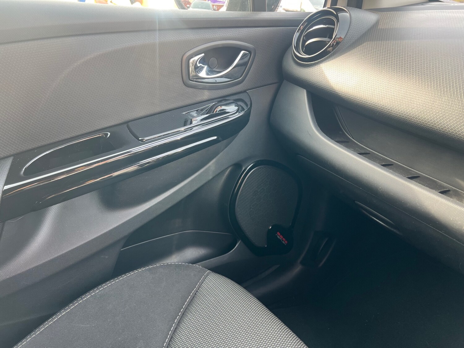 Used Renault Clio 2014 for sale - 77998473: Photo 19