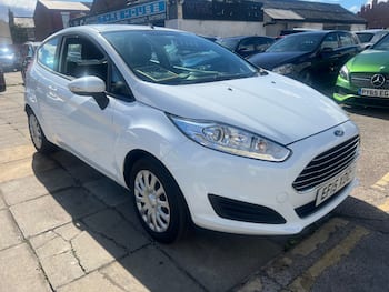 Used Ford Fiesta 2015 for sale - 79840972: Photo