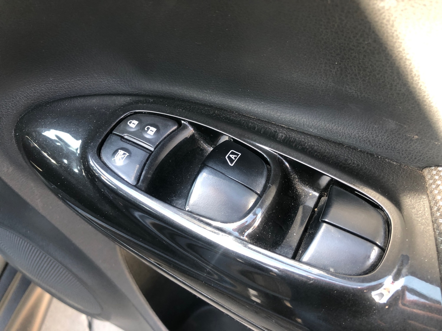 Used Nissan Juke 2018 for sale - 76103752: Photo 24