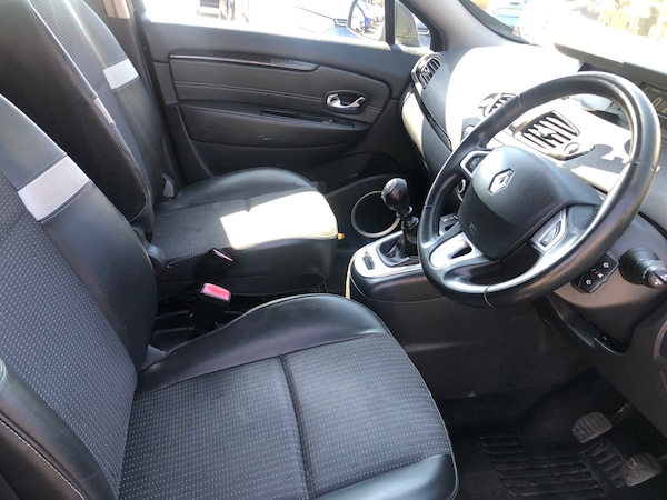 Used Renault Grand Scenic 2012 for sale - 76103965: Photo 21