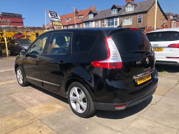 Used Renault Grand Scenic 2012 for sale - 76103965: Photo 5
