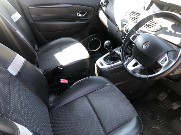 Used Renault Grand Scenic 2012 for sale - 76103965: Photo 8
