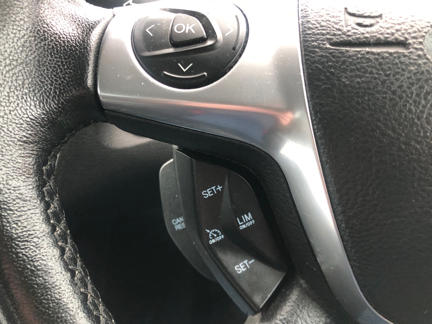 Used Ford Focus 2012 for sale - 76663742: Photo 21