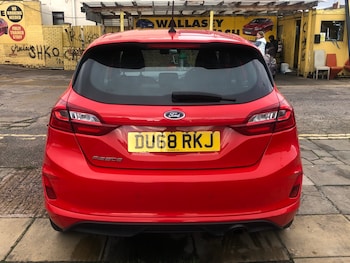 Used Ford Fiesta 2018 for sale - 76663737: Photo