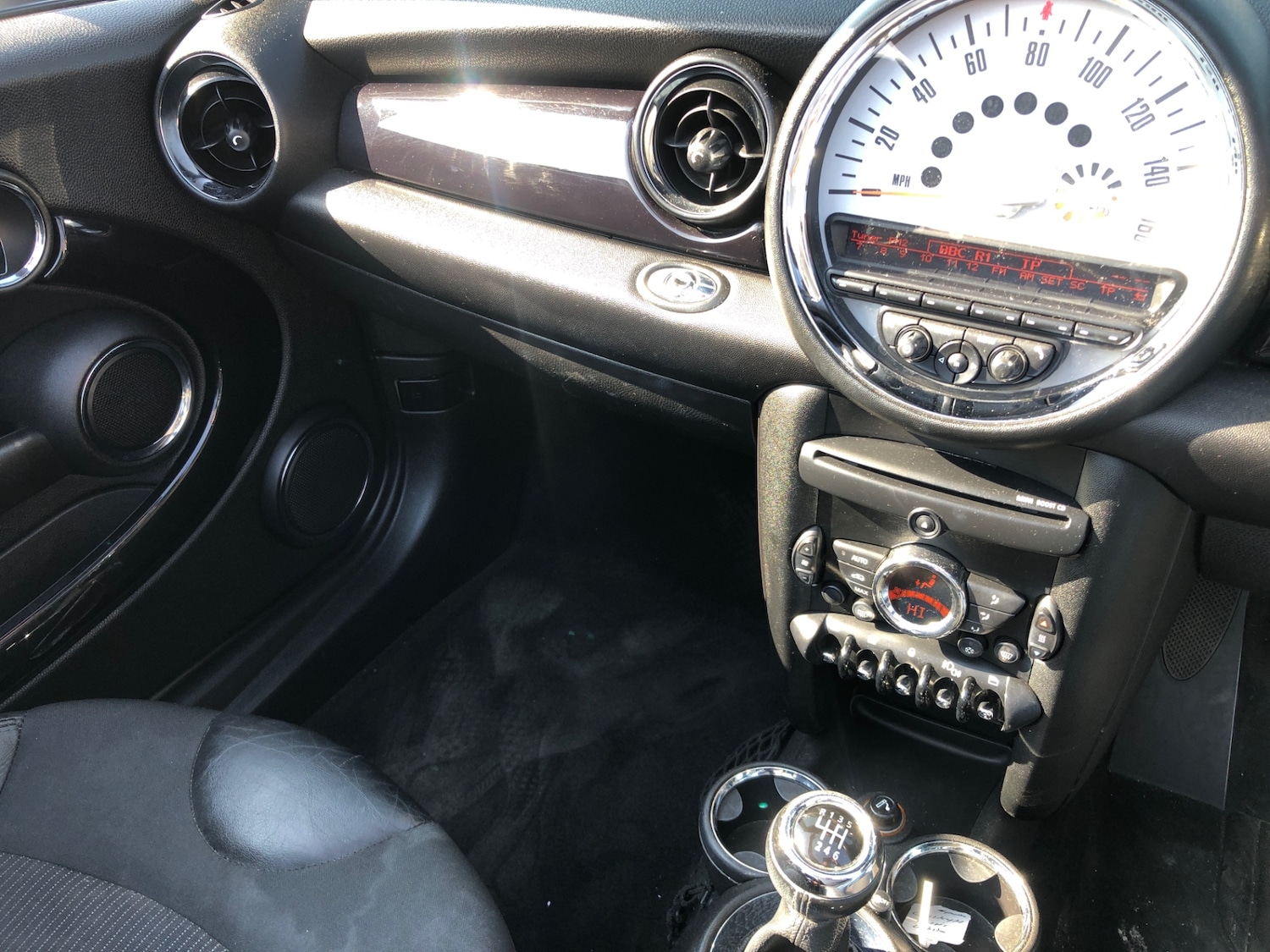 Used MINI Convertible 2011 for sale - 76103741: Photo 12