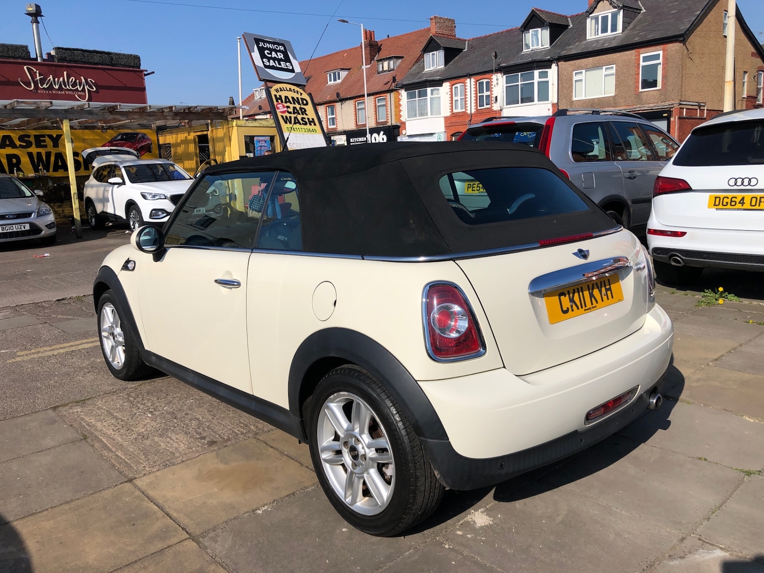 Used MINI Convertible 2011 for sale - 76103741: Photo 22