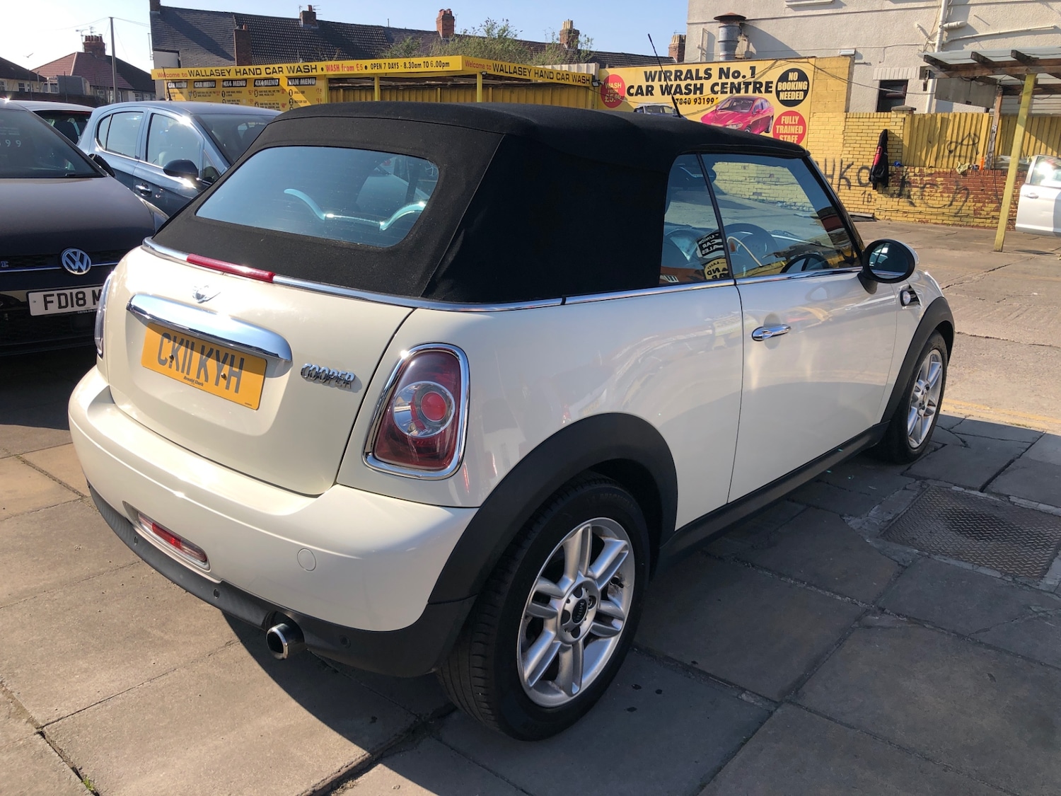 Used MINI Convertible 2011 for sale - 76103741: Photo 32