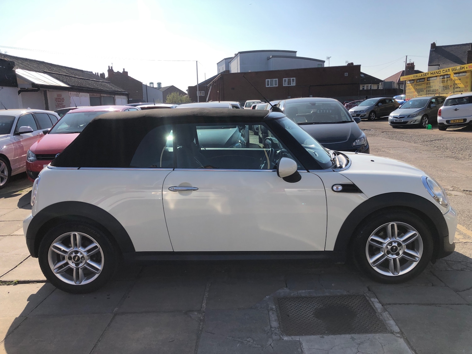 Used MINI Convertible 2011 for sale - 76103741: Photo 33