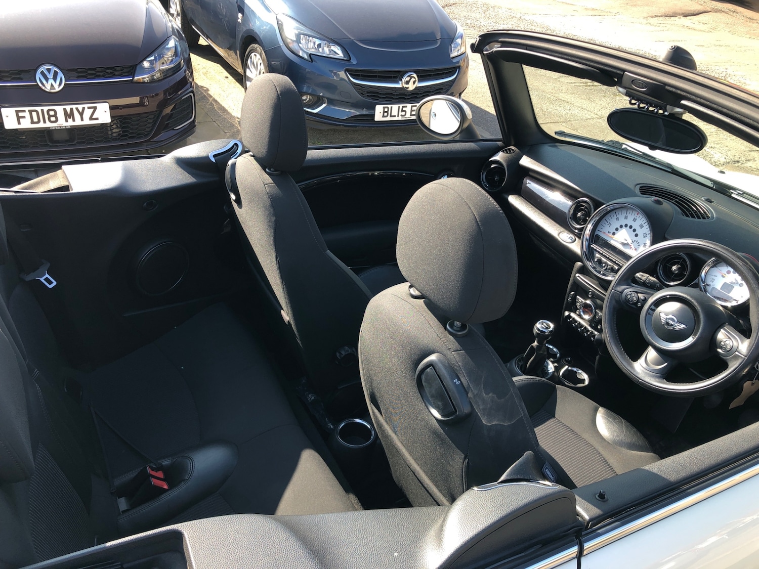 Used MINI Convertible 2011 for sale - 76103741: Photo 7