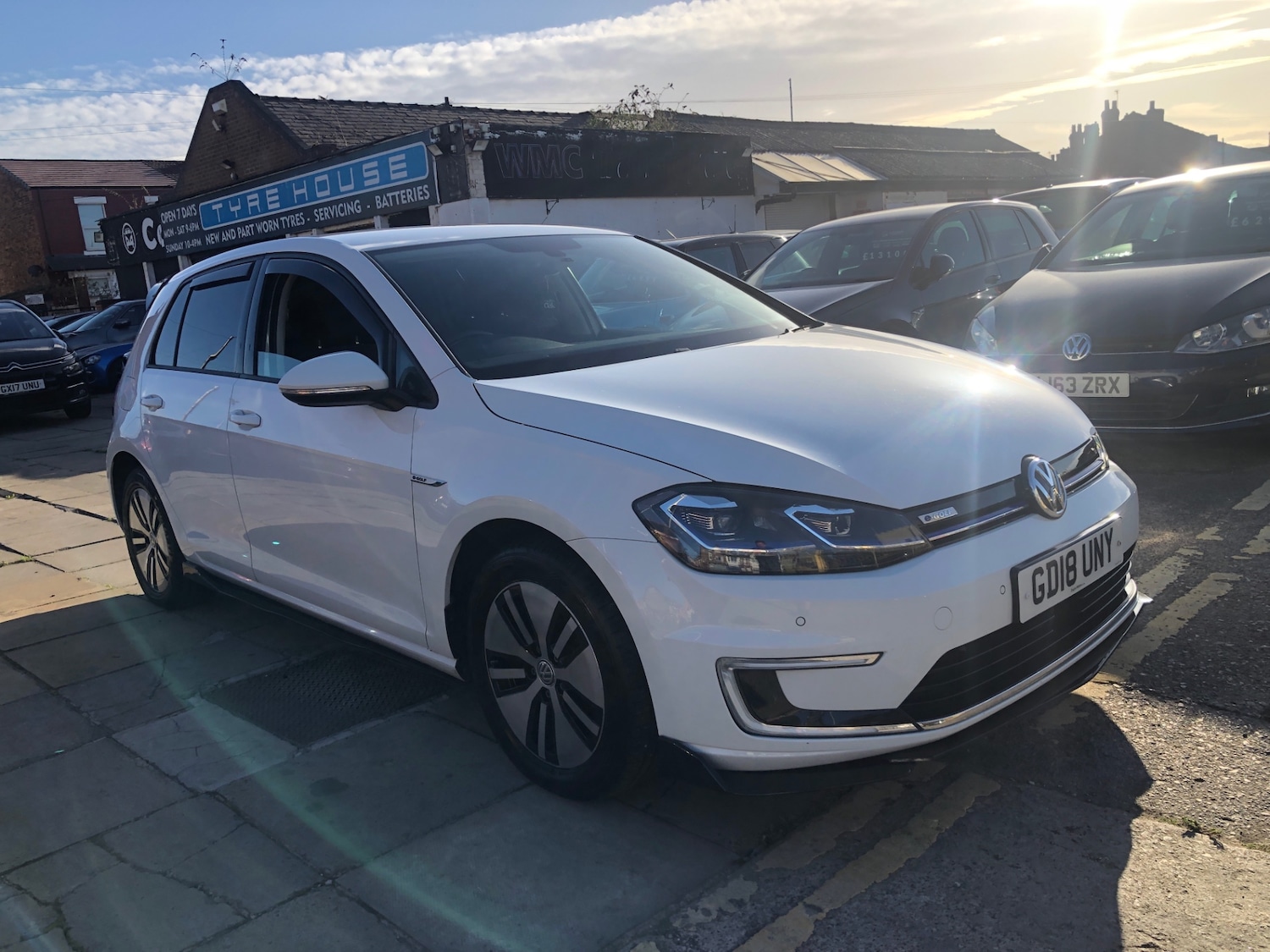 Used Volkswagen Golf 2018 for sale - 76194780: Photo 1