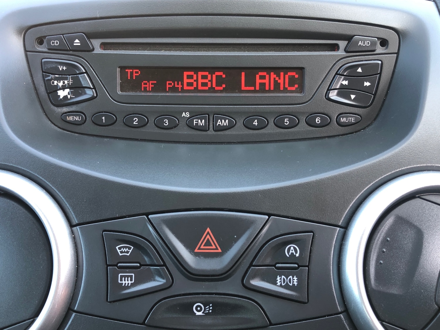 Used Ford Ka 2015 for sale - 76692846: Photo 16