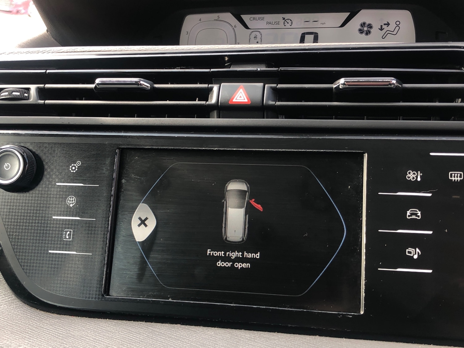 Used Citroen C4 Grand Picasso 2016 for sale - 76102595: Photo 11