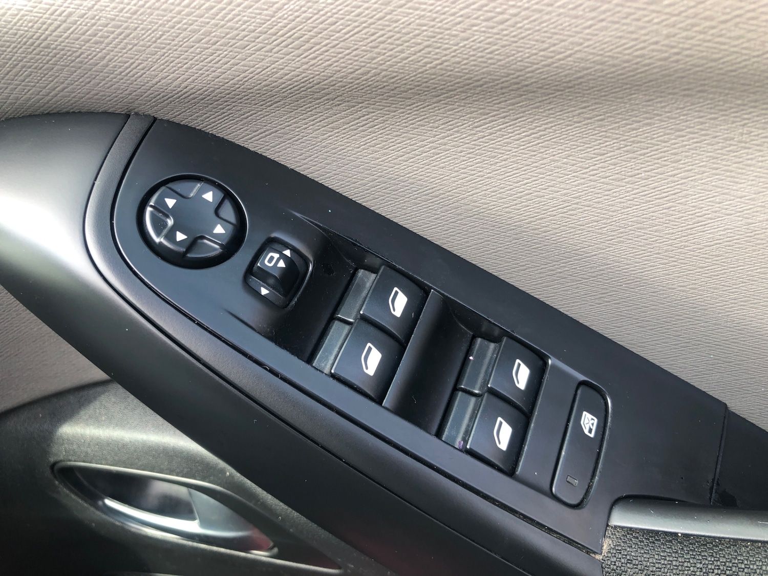 Used Citroen C4 Grand Picasso 2016 for sale - 76102595: Photo 27