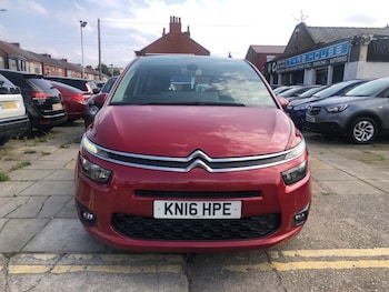 Used Citroen C4 Grand Picasso 2016 for sale - 76102595: Photo 2