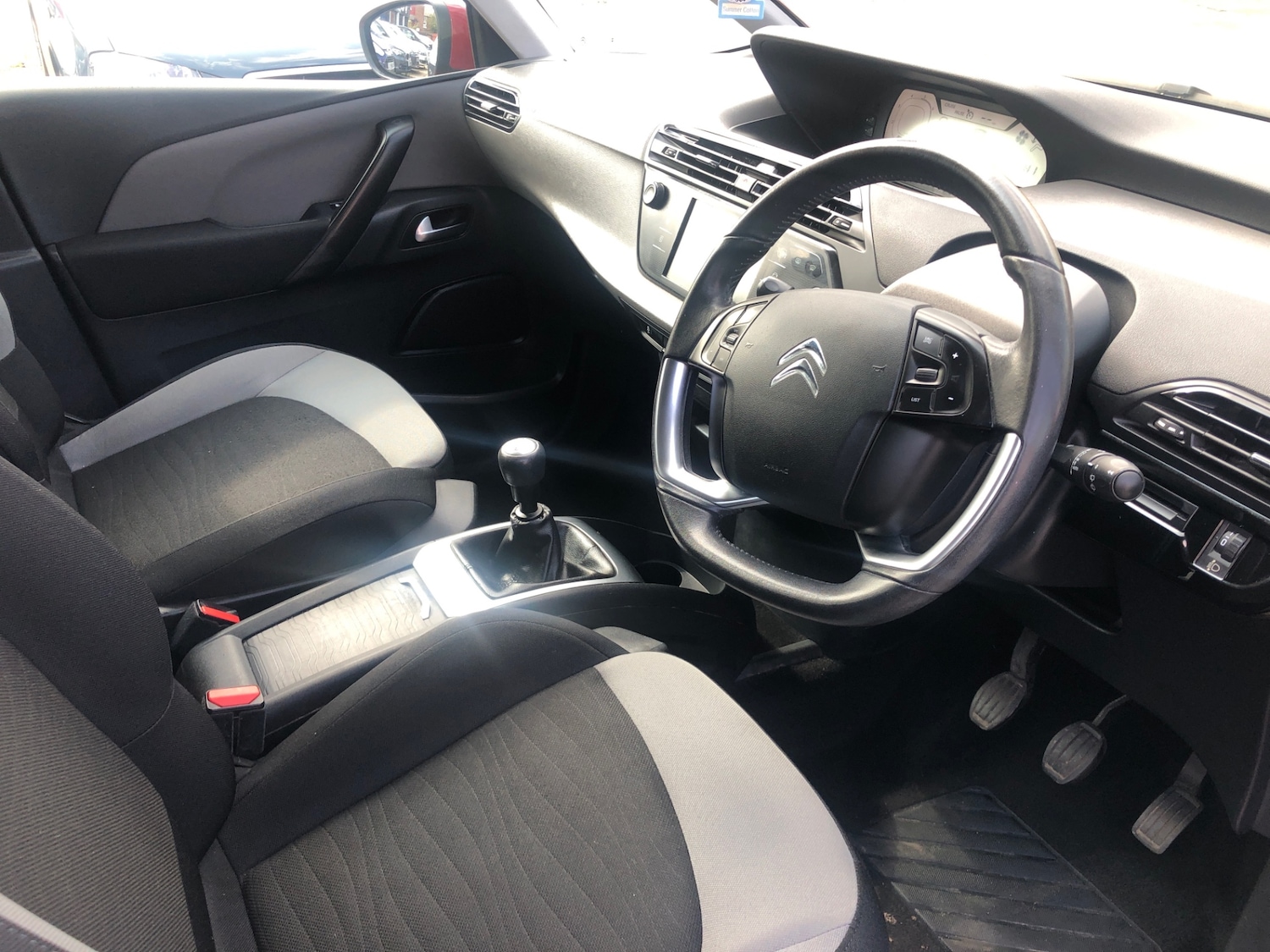Used Citroen C4 Grand Picasso 2016 for sale - 76102595: Photo 8