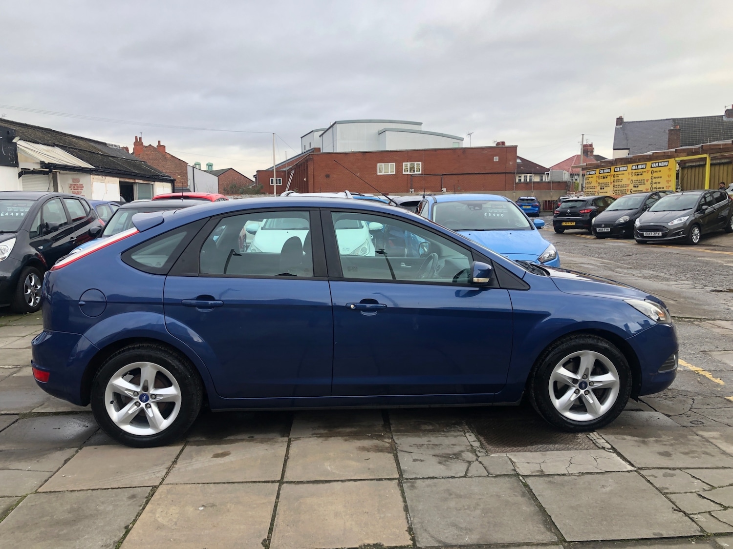 Used Ford Focus 2009 for sale - 77296885: Photo 13