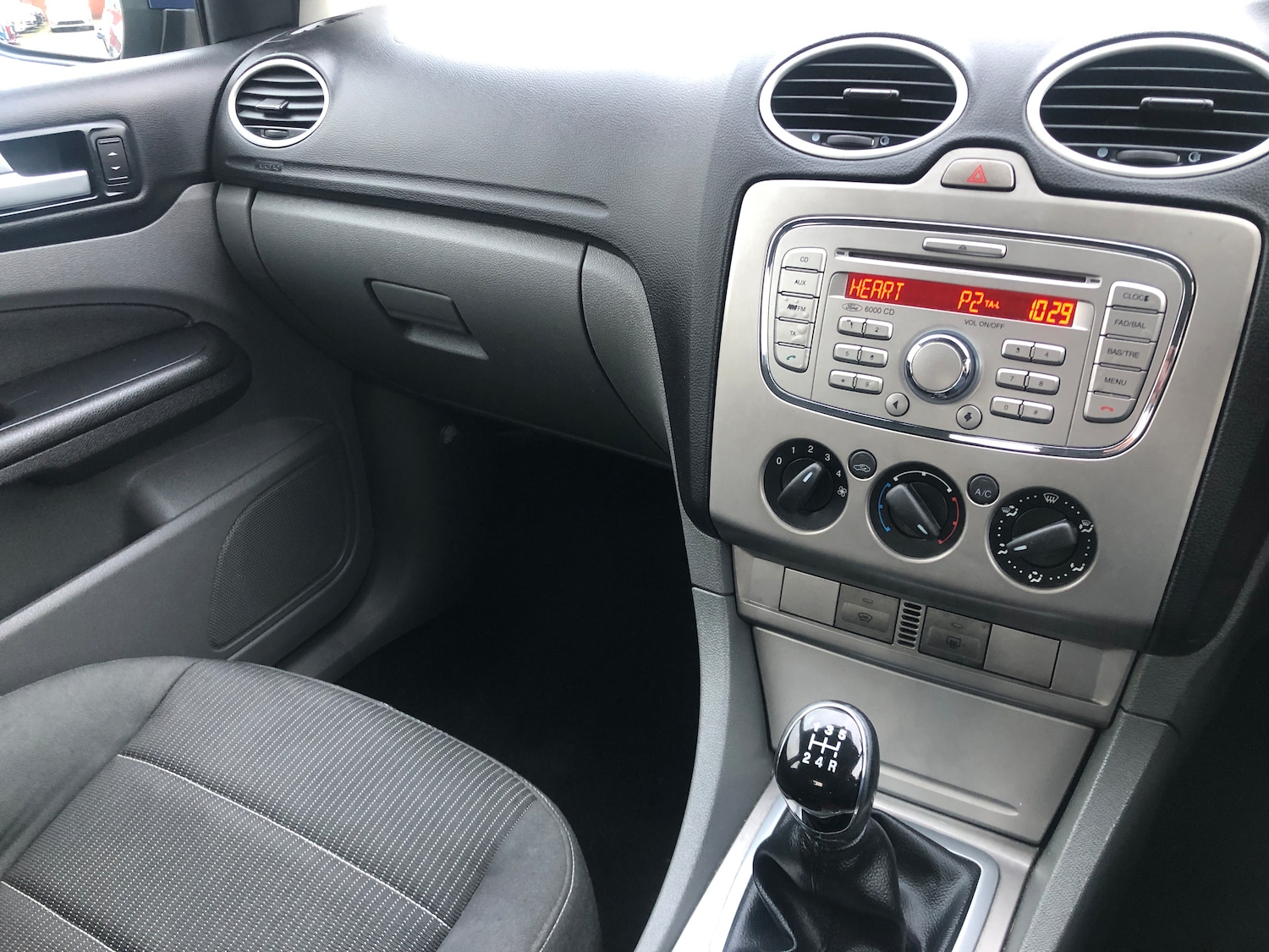 Used Ford Focus 2009 for sale - 77296885: Photo 9