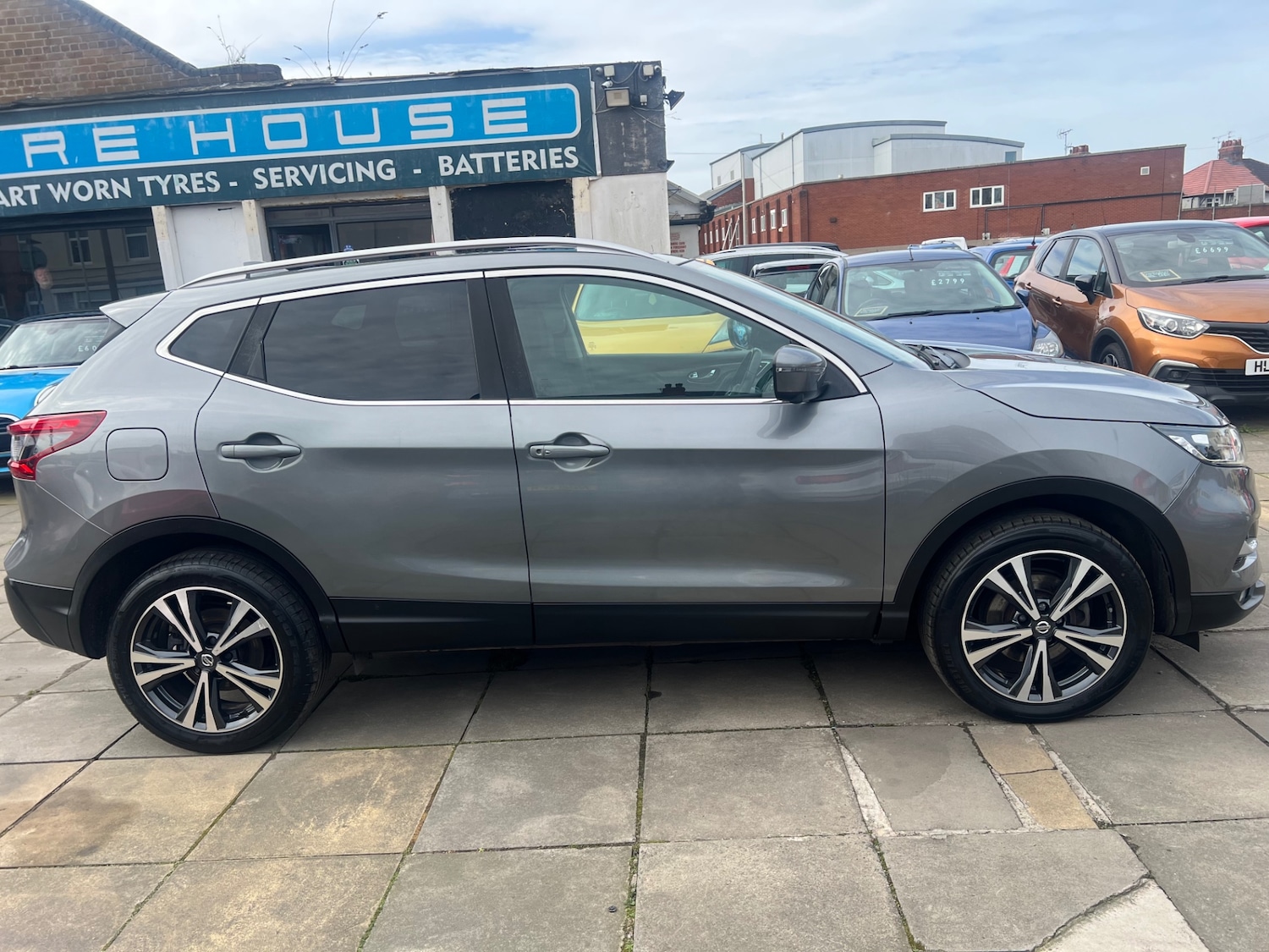 Used Nissan Qashqai 2017 for sale - 78027345: Photo 8