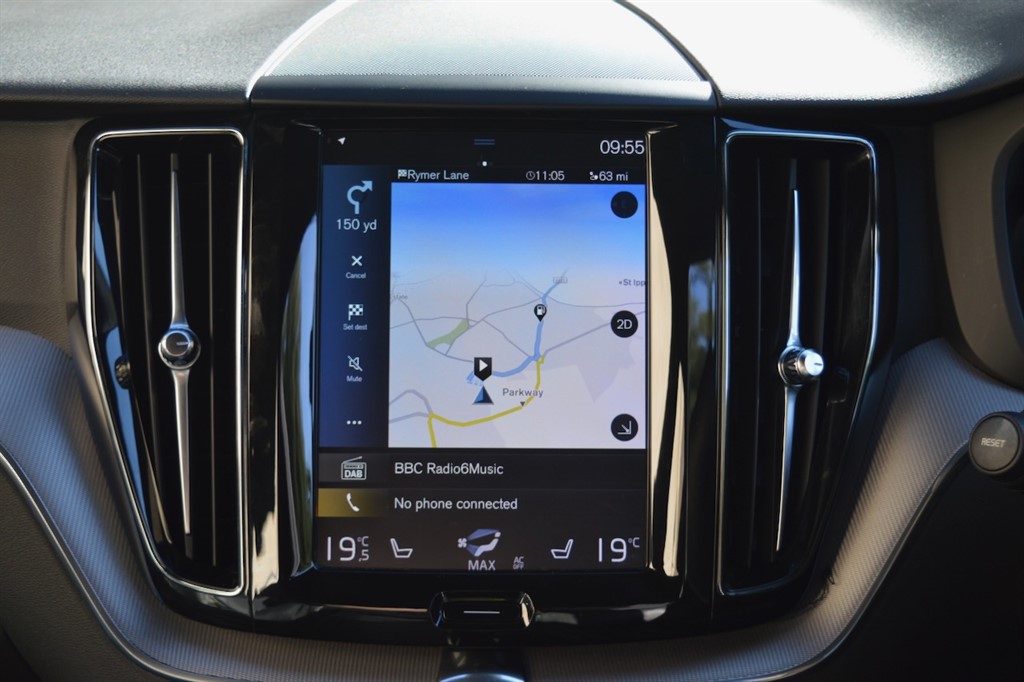 Used Volvo XC60 2020 for sale - 76392325: Photo 25