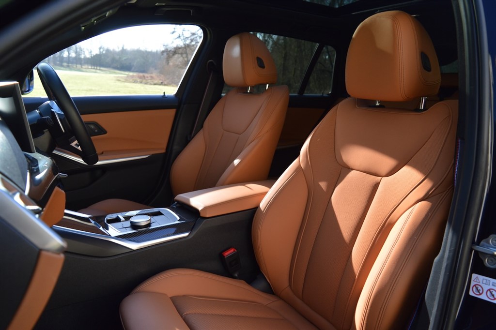 Used BMW 3 Series 2024 for sale - 77360853: Photo 16