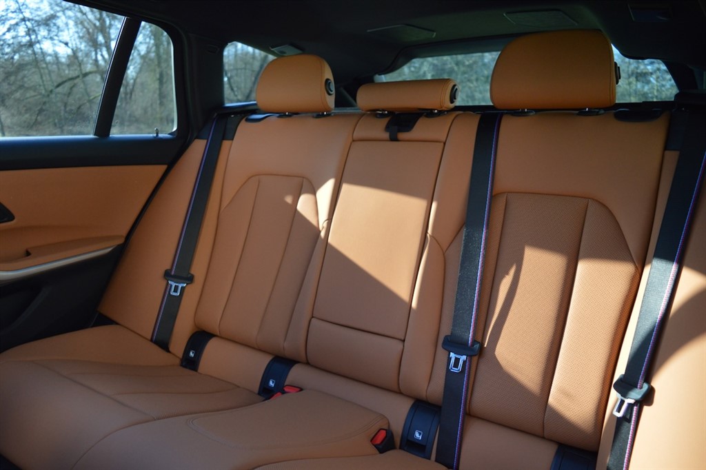 Used BMW 3 Series 2024 for sale - 77360853: Photo 19