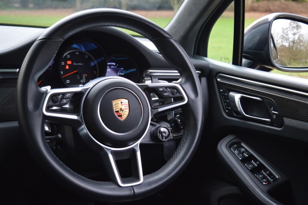 Used Porsche Macan 2021 for sale - 77653351: Photo 22