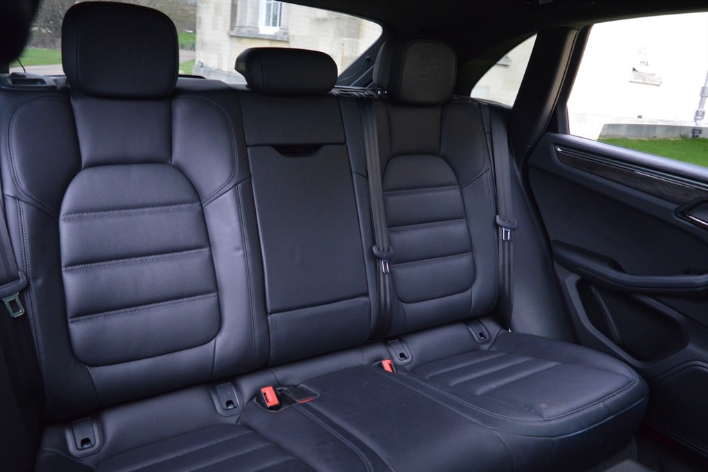 Used Porsche Macan 2021 for sale - 77653351: Photo 25