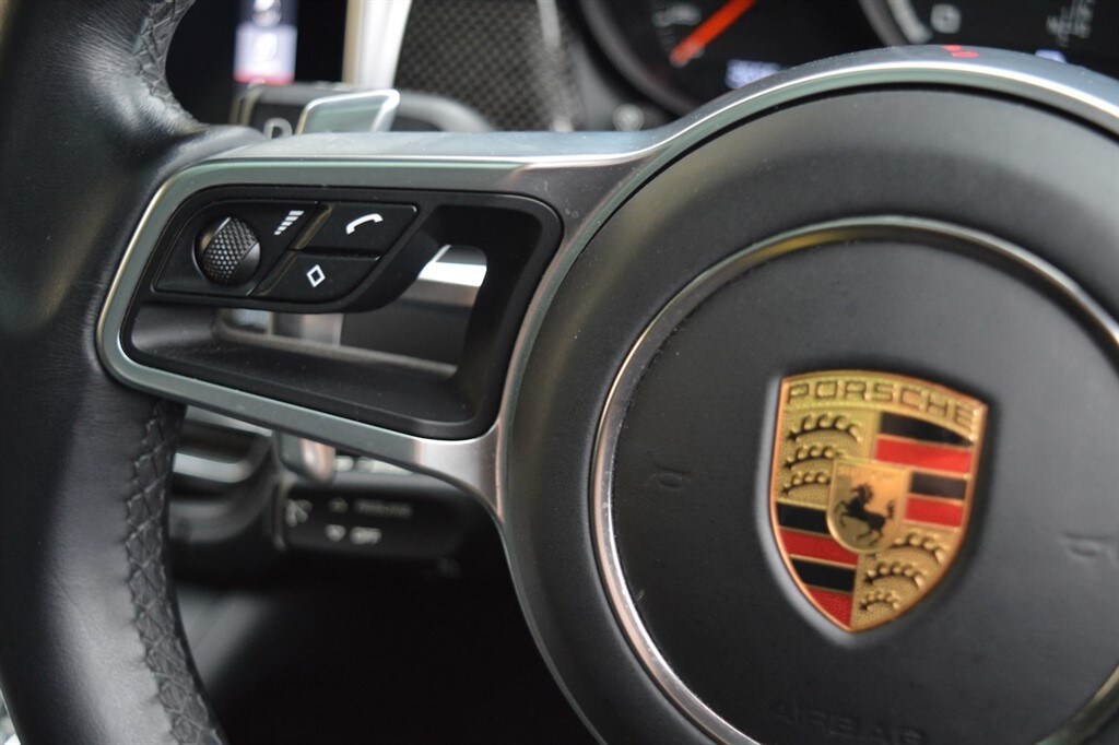 Used Porsche Macan 2021 for sale - 77653351: Photo 32