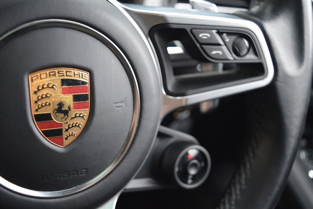 Used Porsche Macan 2021 for sale - 77653351: Photo 33