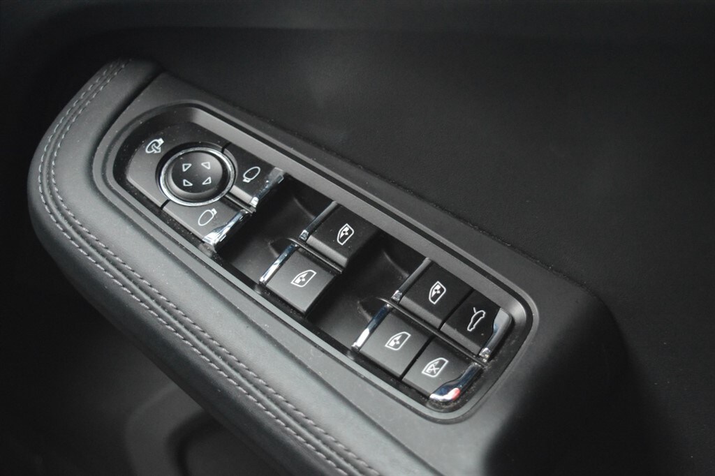 Used Porsche Macan 2021 for sale - 77653351: Photo 41