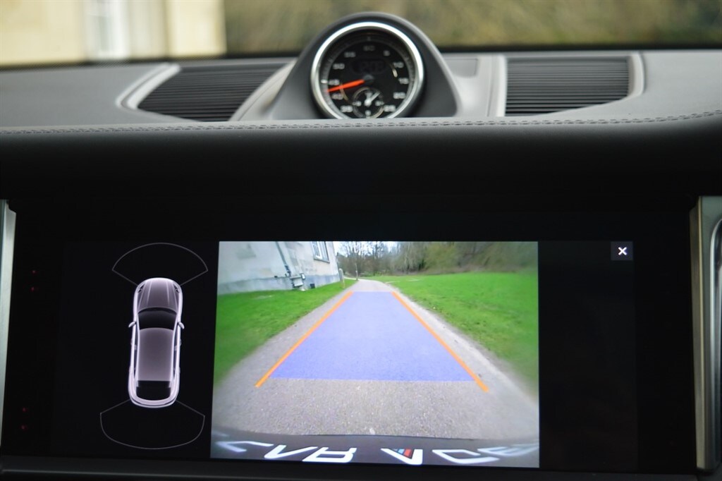 Used Porsche Macan 2021 for sale - 77653351: Photo 44