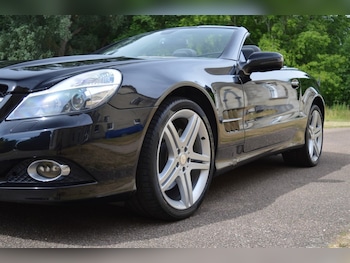 Used Mercedes-Benz SL 2010 for sale - 78456823: Photo