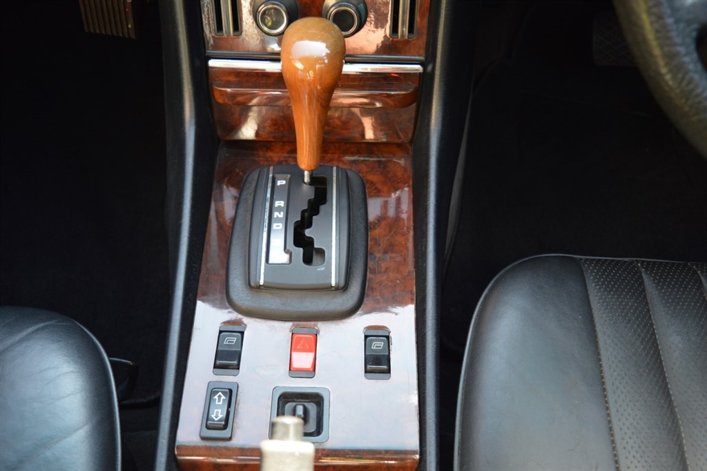 Used Mercedes-Benz SL 1984 for sale - 76392329: Photo 40