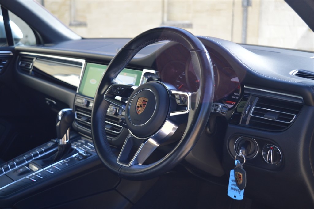 Used Porsche Macan 2018 for sale - 76392331: Photo 18