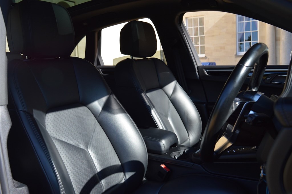 Used Porsche Macan 2018 for sale - 76392331: Photo 21