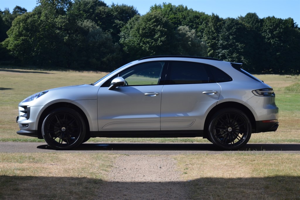 Used Porsche Macan 2018 for sale - 76392331: Photo 3