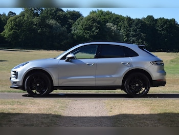 Used Porsche Macan 2018 for sale - 76392331: Photo