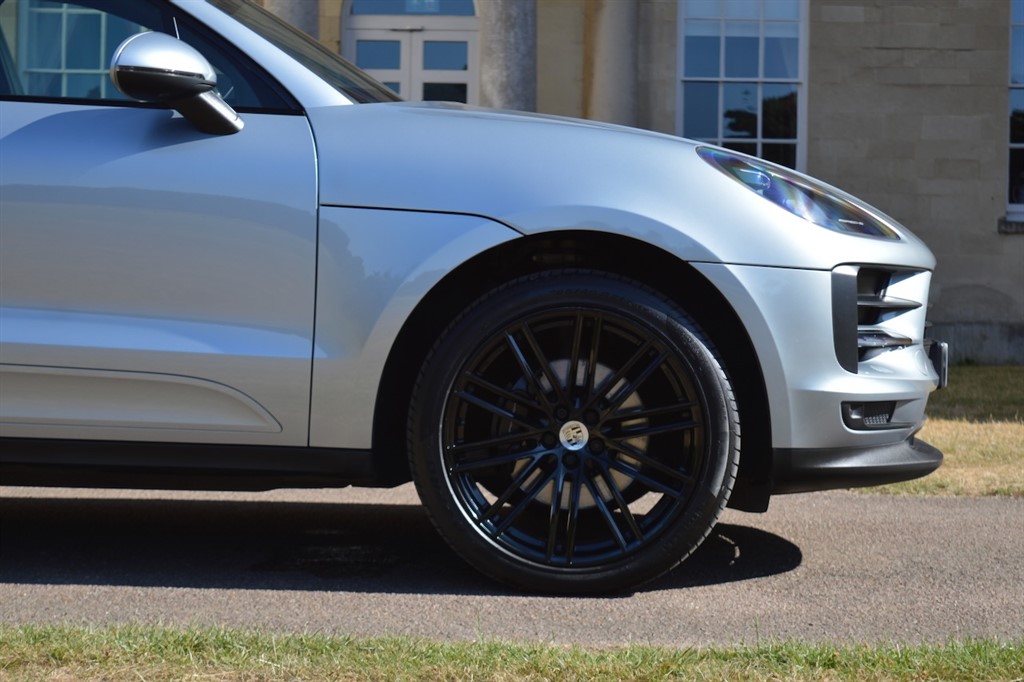 Used Porsche Macan 2018 for sale - 76392331: Photo 9