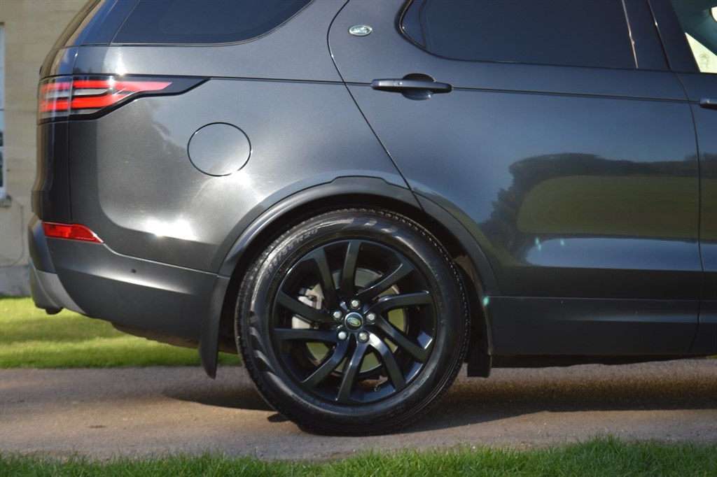 Used Land Rover Discovery 2018 for sale - 76392330: Photo 11