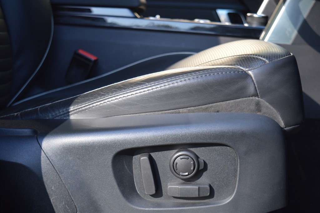 Used Land Rover Discovery 2018 for sale - 76392330: Photo 37