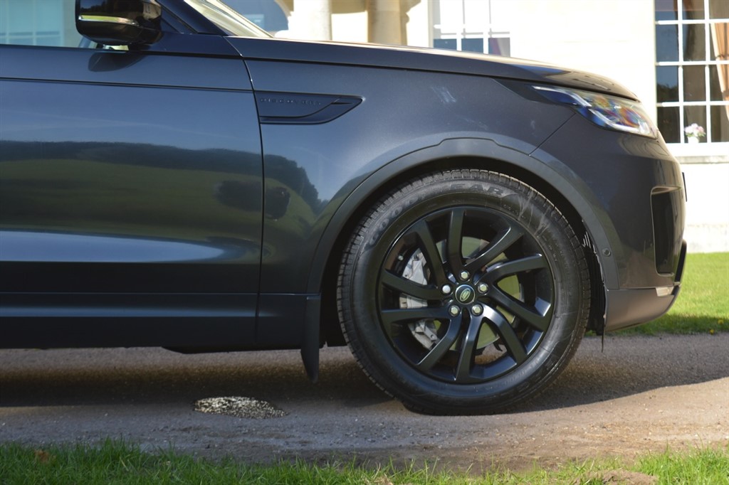 Used Land Rover Discovery 2018 for sale - 76392330: Photo 8