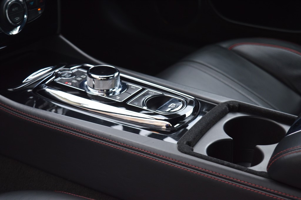 Used Jaguar XK 2011 for sale - 76392332: Photo 23