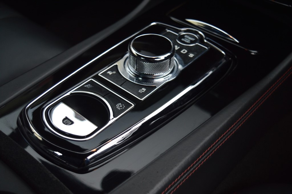 Used Jaguar XK 2011 for sale - 76392332: Photo 32