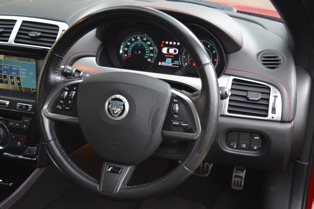 Used Jaguar XK 2011 for sale - 76392332: Photo 41