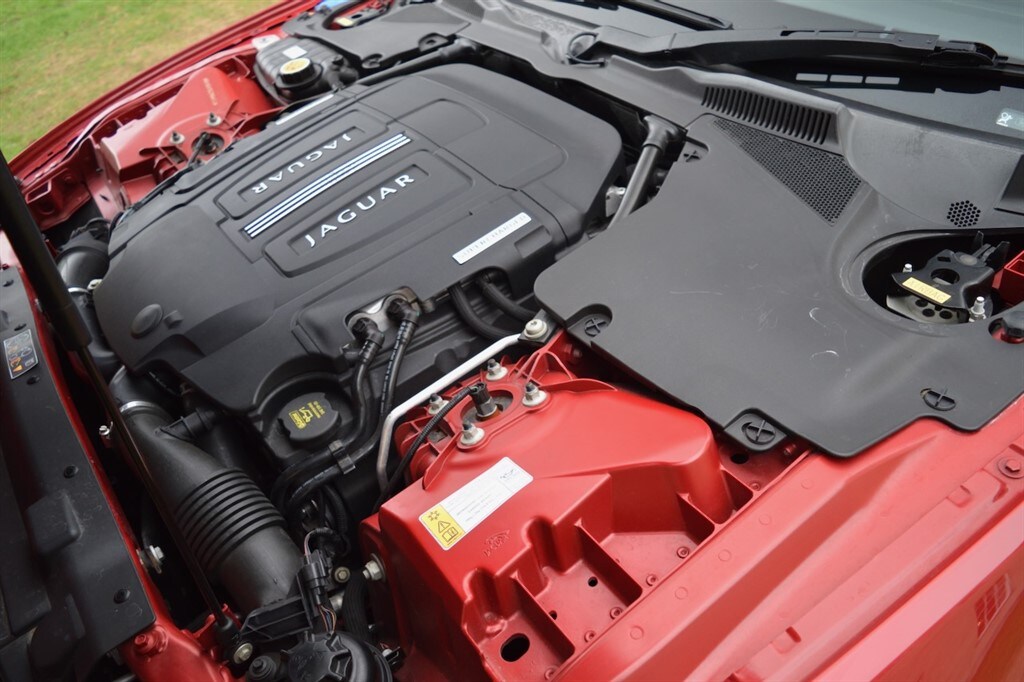 Used Jaguar XK 2011 for sale - 76392332: Photo 47