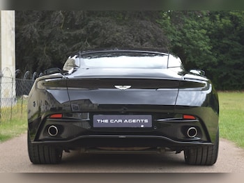 Used Aston Martin DB11 2018 for sale - 79038148: Photo