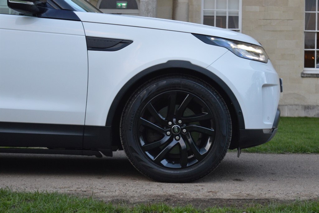 Used Land Rover Discovery 2019 for sale - 76615900: Photo 4