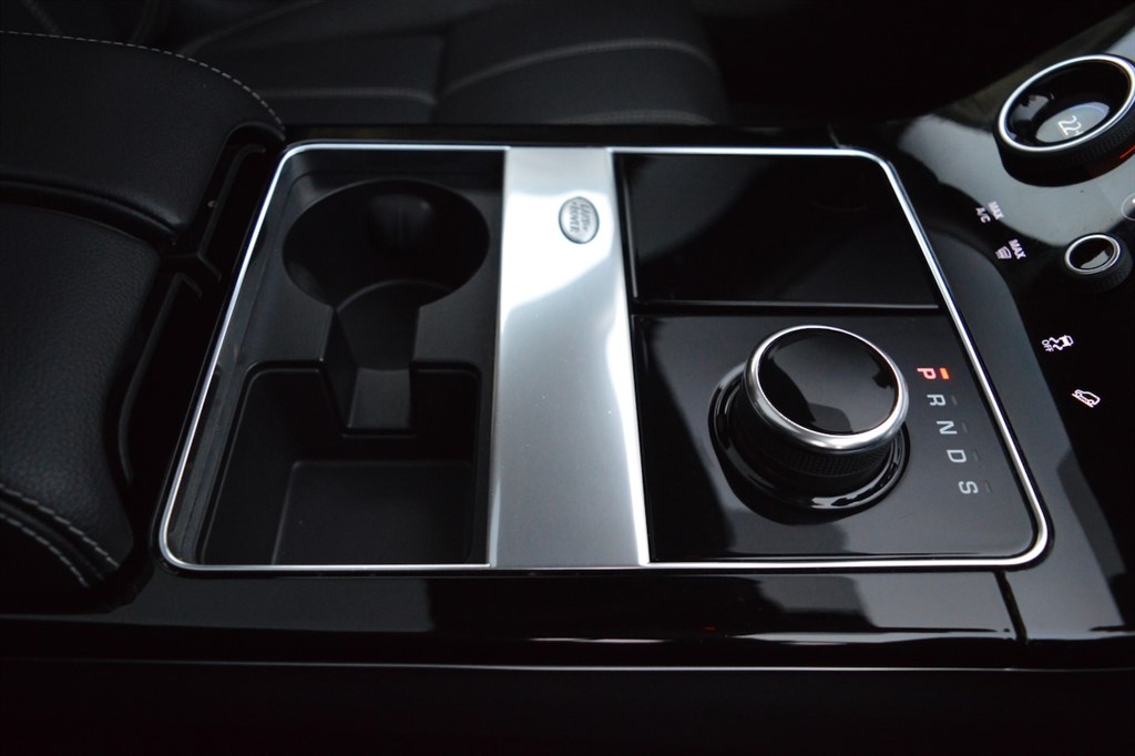 Used Land Rover Range Rover Velar 2017 for sale - 76722448: Photo 35