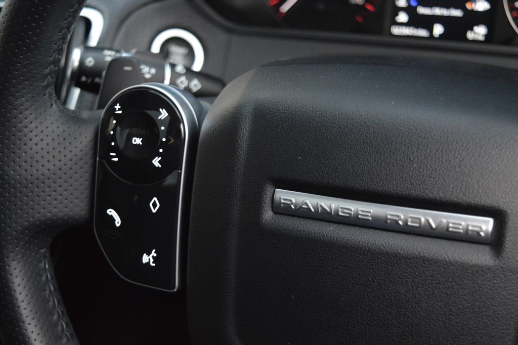 Used Land Rover Range Rover Velar 2017 for sale - 76722448: Photo 37