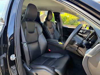 Used Volvo XC60 2023 for sale - 79670754: Photo